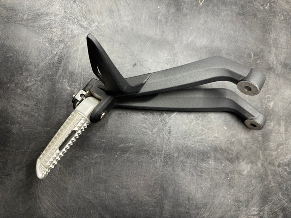 LIKE NEW RH Pillion Footrest Hanger - T2082151