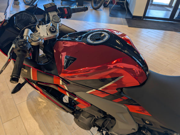 2025 Triumph Daytona 660 w/SKDA Graphics, Evotech Tidy Tail, Evotech Quad-Lock Mount