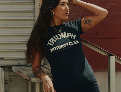 Luss Womens Arch Logo Tee